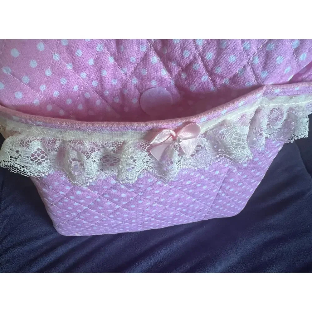 NWOT Handmade Quilted, Bow Kindle Sleeve, Lace Trimmed Front Pocket, Top Zipper